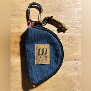 TOPO Designs Green Small Lightweight Pouch Zipper Outdoor Travel